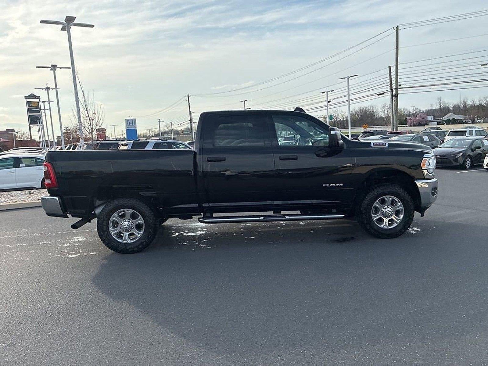 2024 RAM 2500 Big Horn 4x4 Crew Cab 6'4" Box