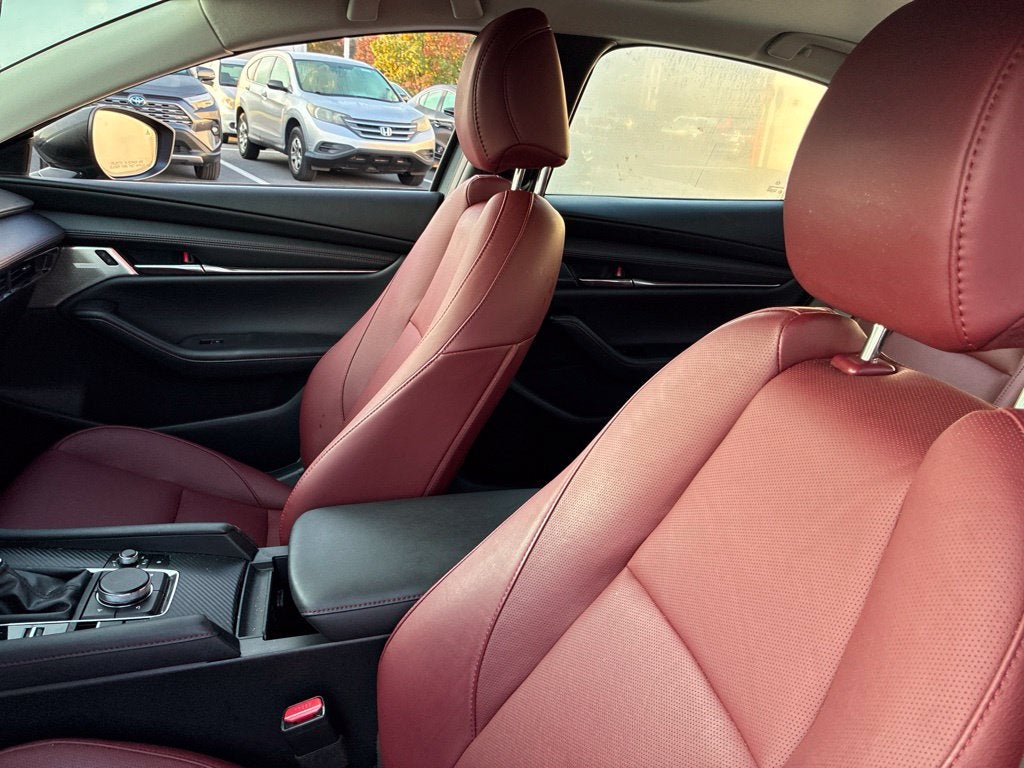 2023 Mazda Mazda3 2.5 S Carbon Edition