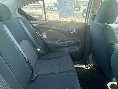 2016 Nissan Versa 4dr Sdn CVT 1.6 SV