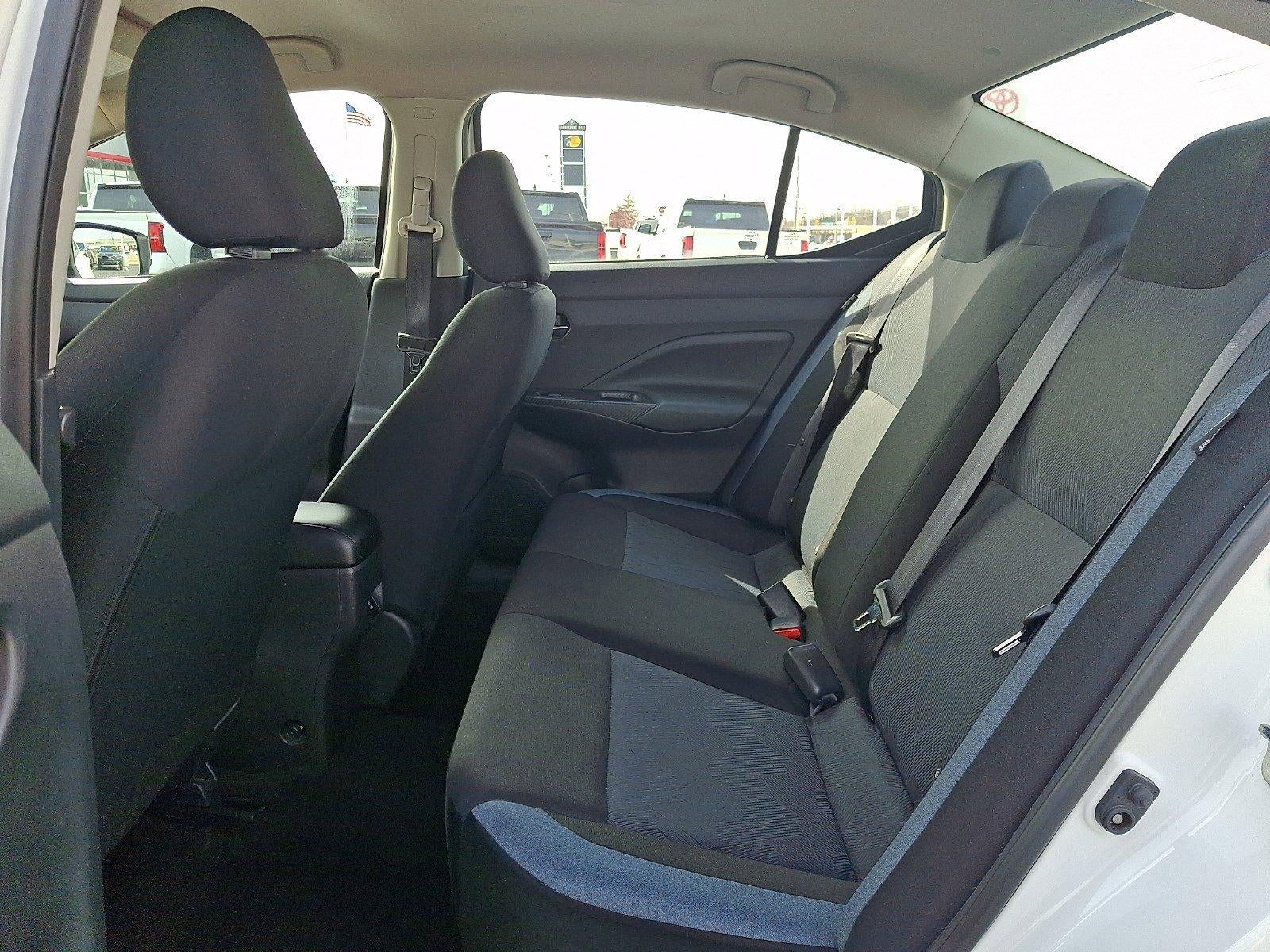 2023 Nissan Versa SV CVT