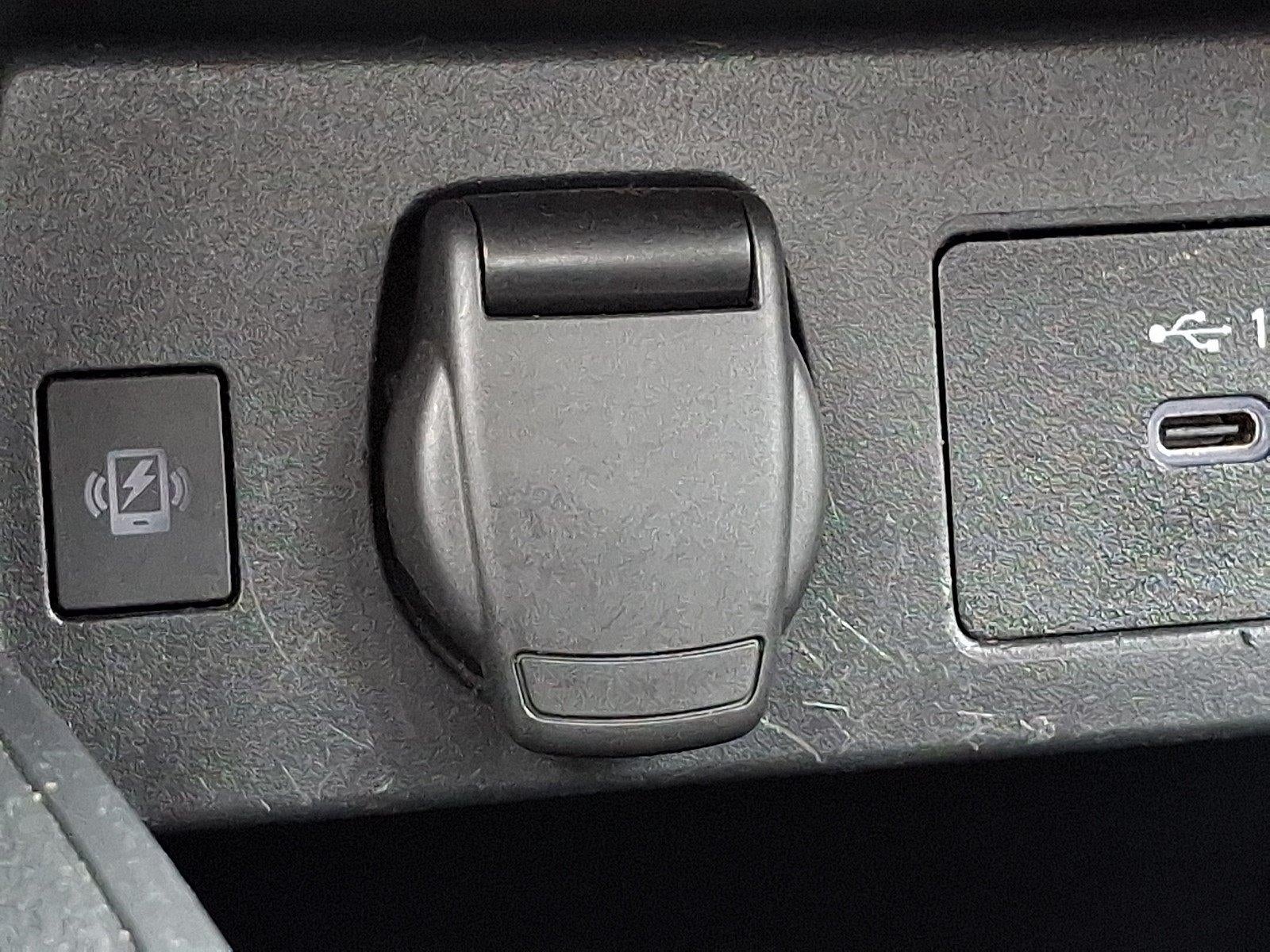2024 Nissan Versa SR CVT
