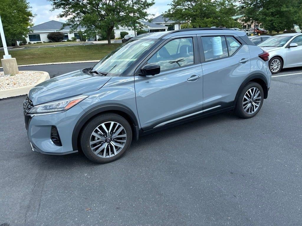 2023 Nissan Kicks SR FWD