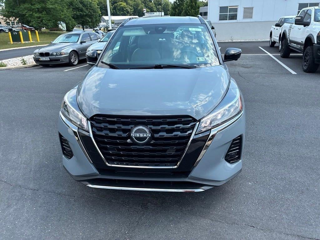 2023 Nissan Kicks SR FWD
