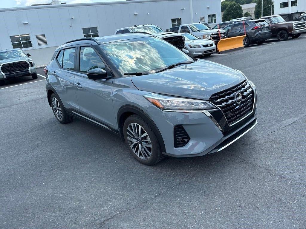2023 Nissan Kicks SR FWD