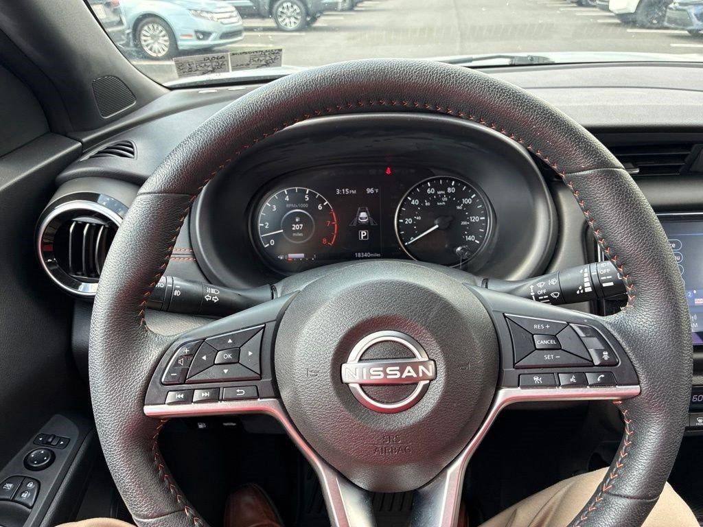 2023 Nissan Kicks SR FWD