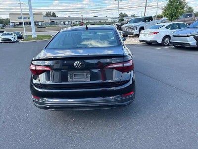 2024 Volkswagen Jetta SE Auto