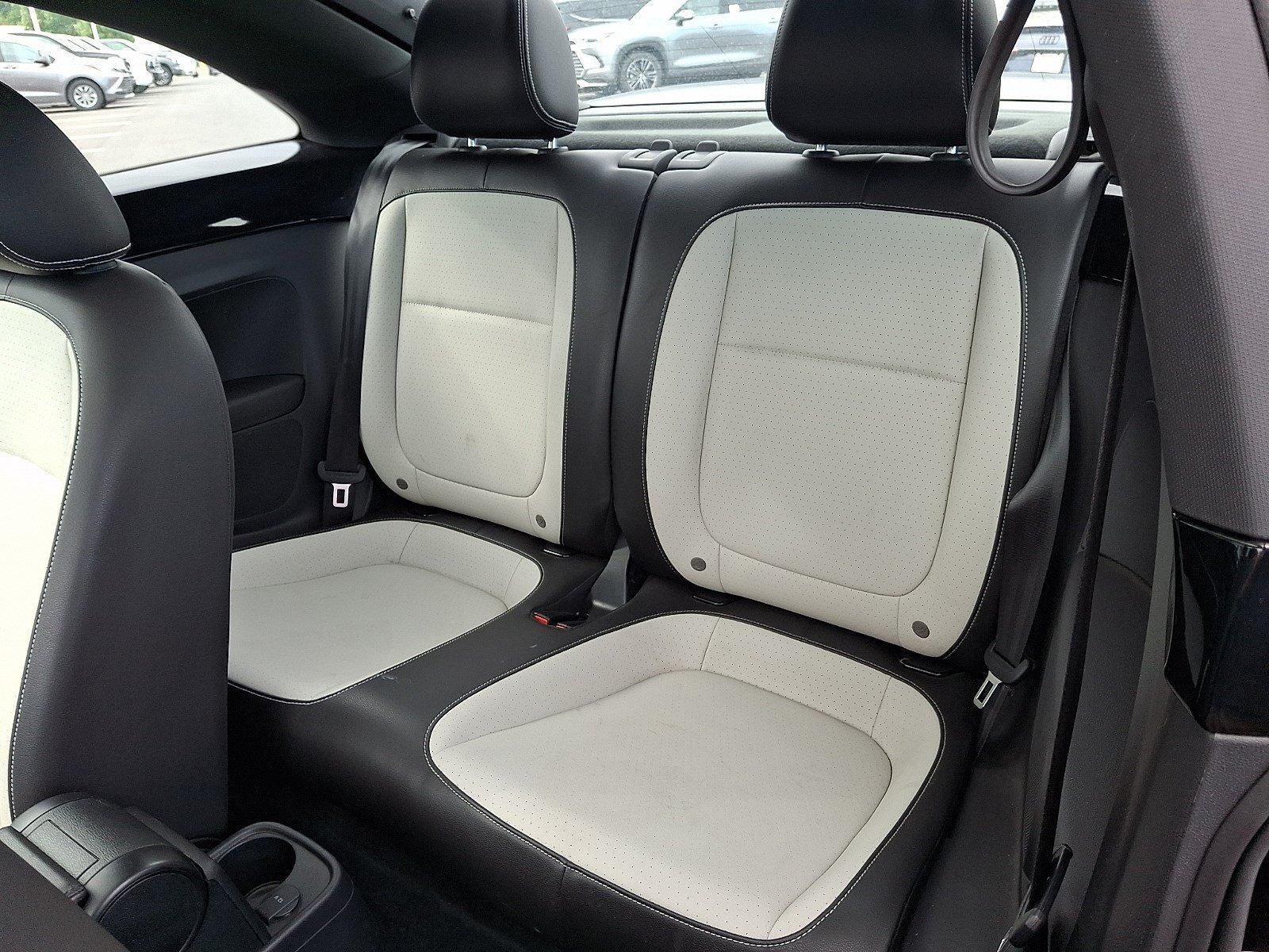 2019 Volkswagen Beetle SE Auto