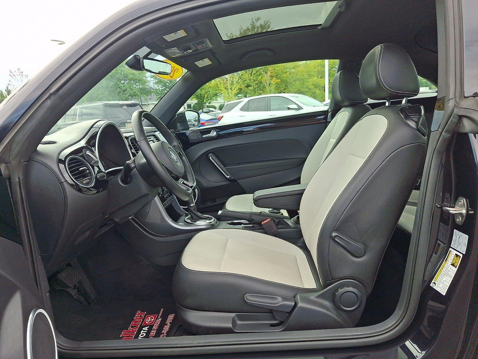 2019 Volkswagen Beetle SE Auto