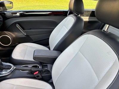 2019 Volkswagen Beetle SE Auto