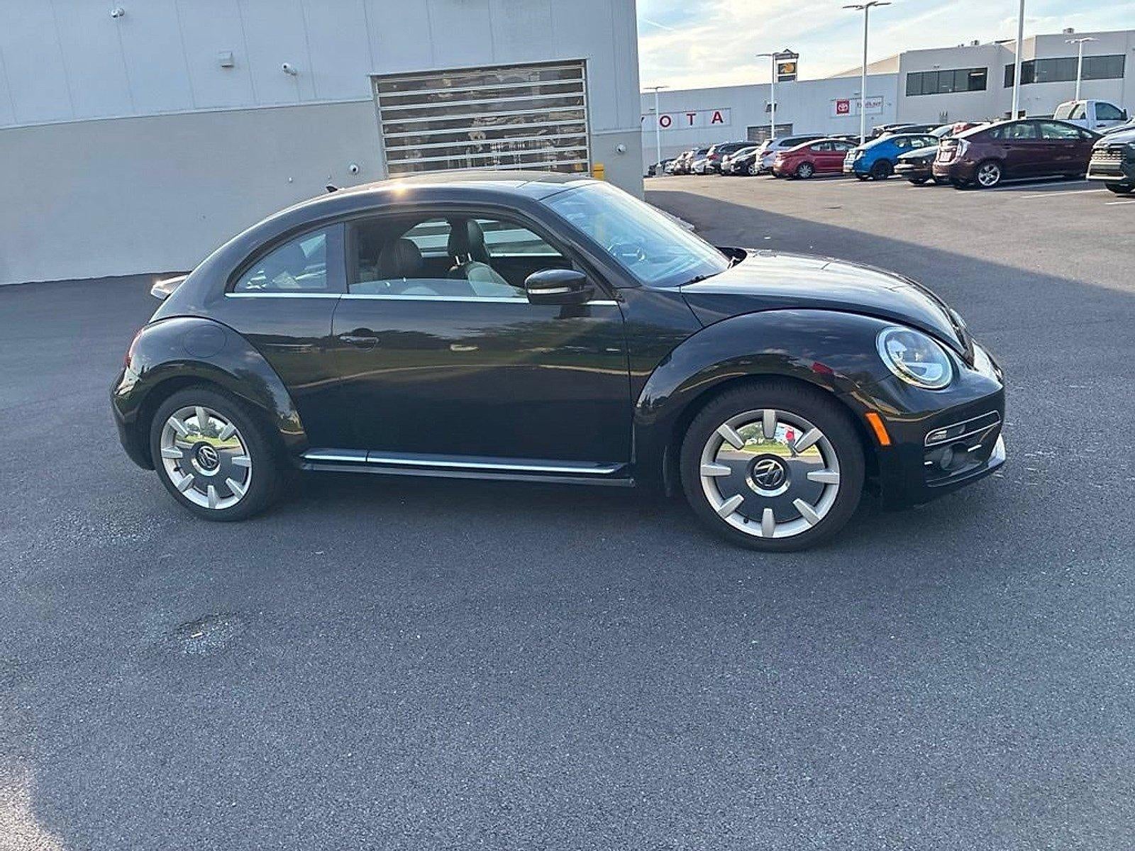 2019 Volkswagen Beetle SE Auto
