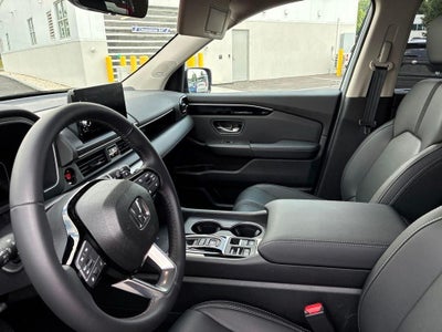 2025 Honda Pilot Touring AWD