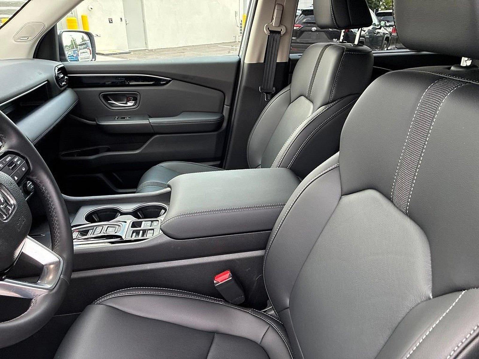 2025 Honda Pilot Touring AWD
