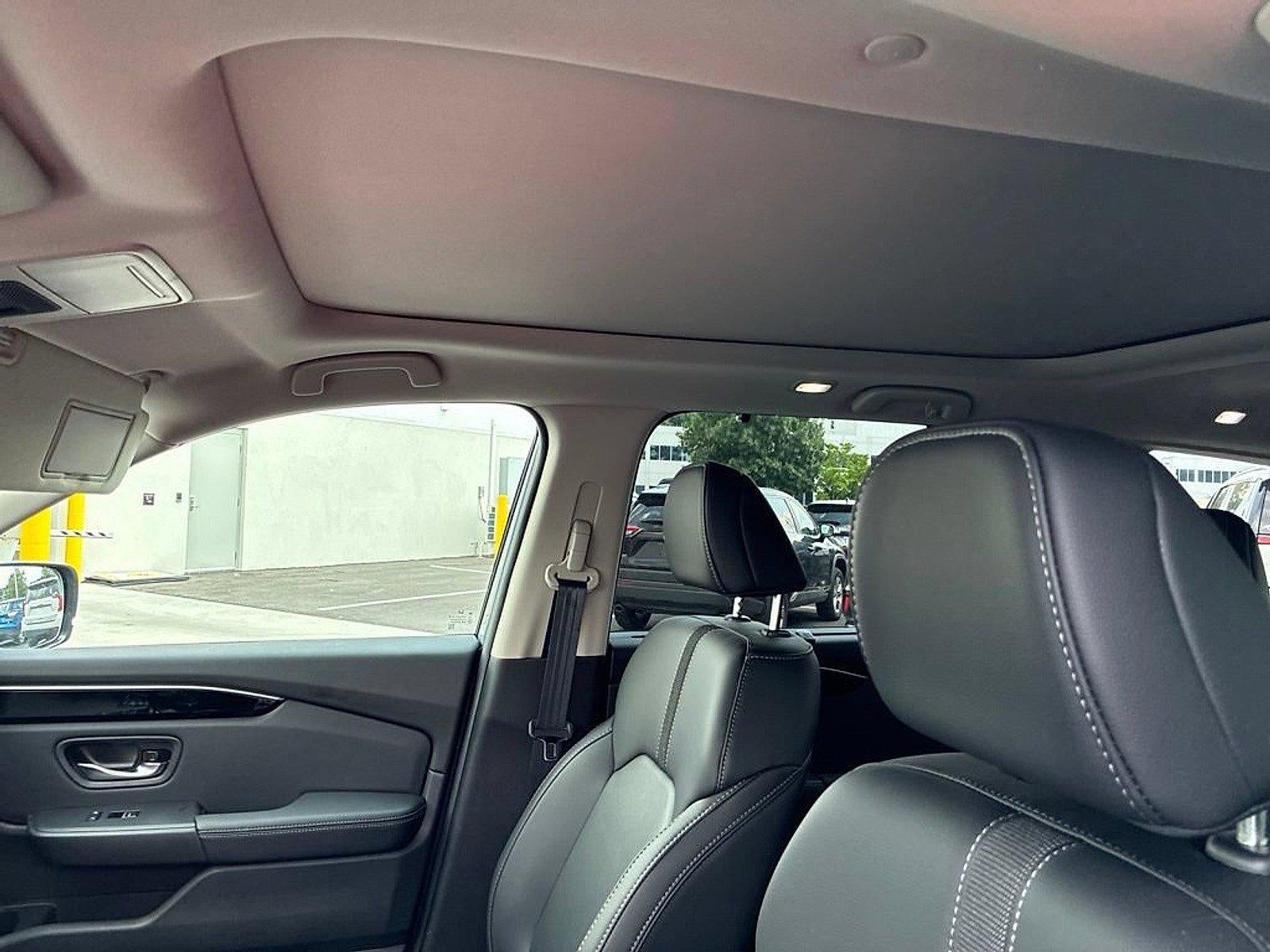2025 Honda Pilot Touring AWD