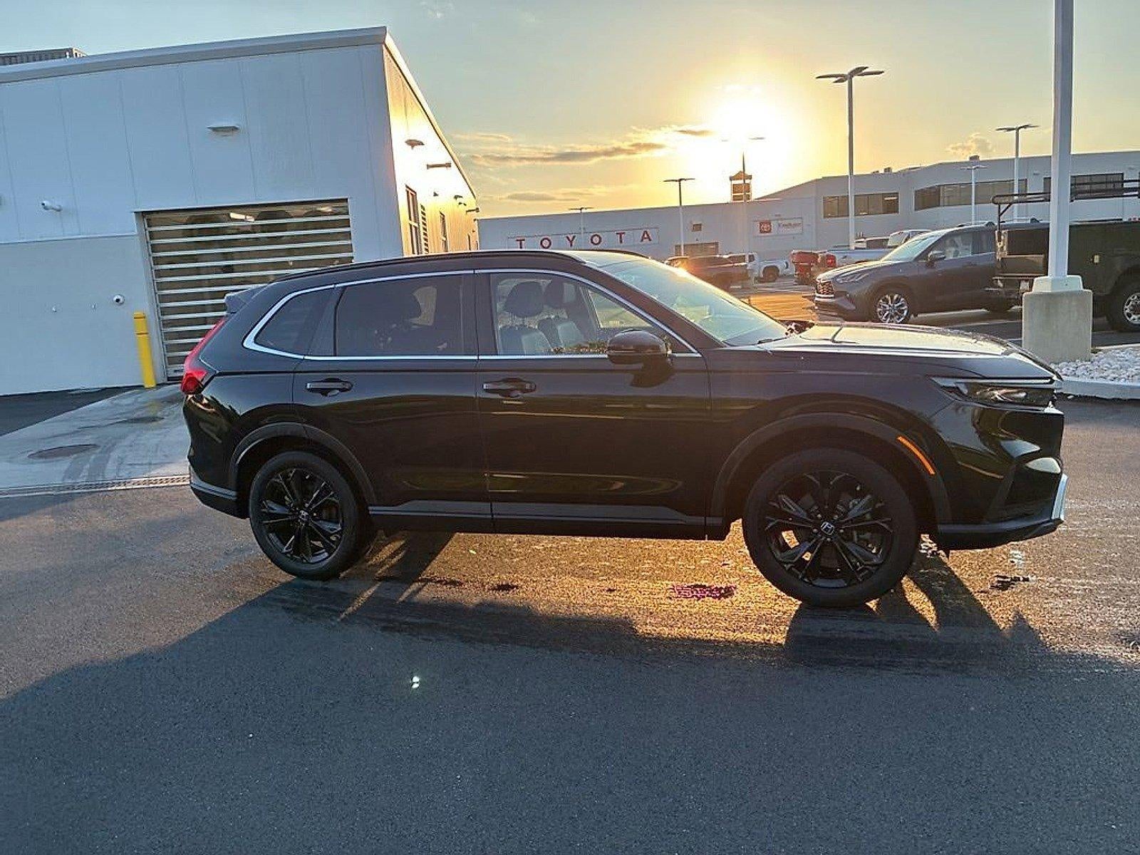 2023 Honda CR-V Hybrid Sport Touring AWD