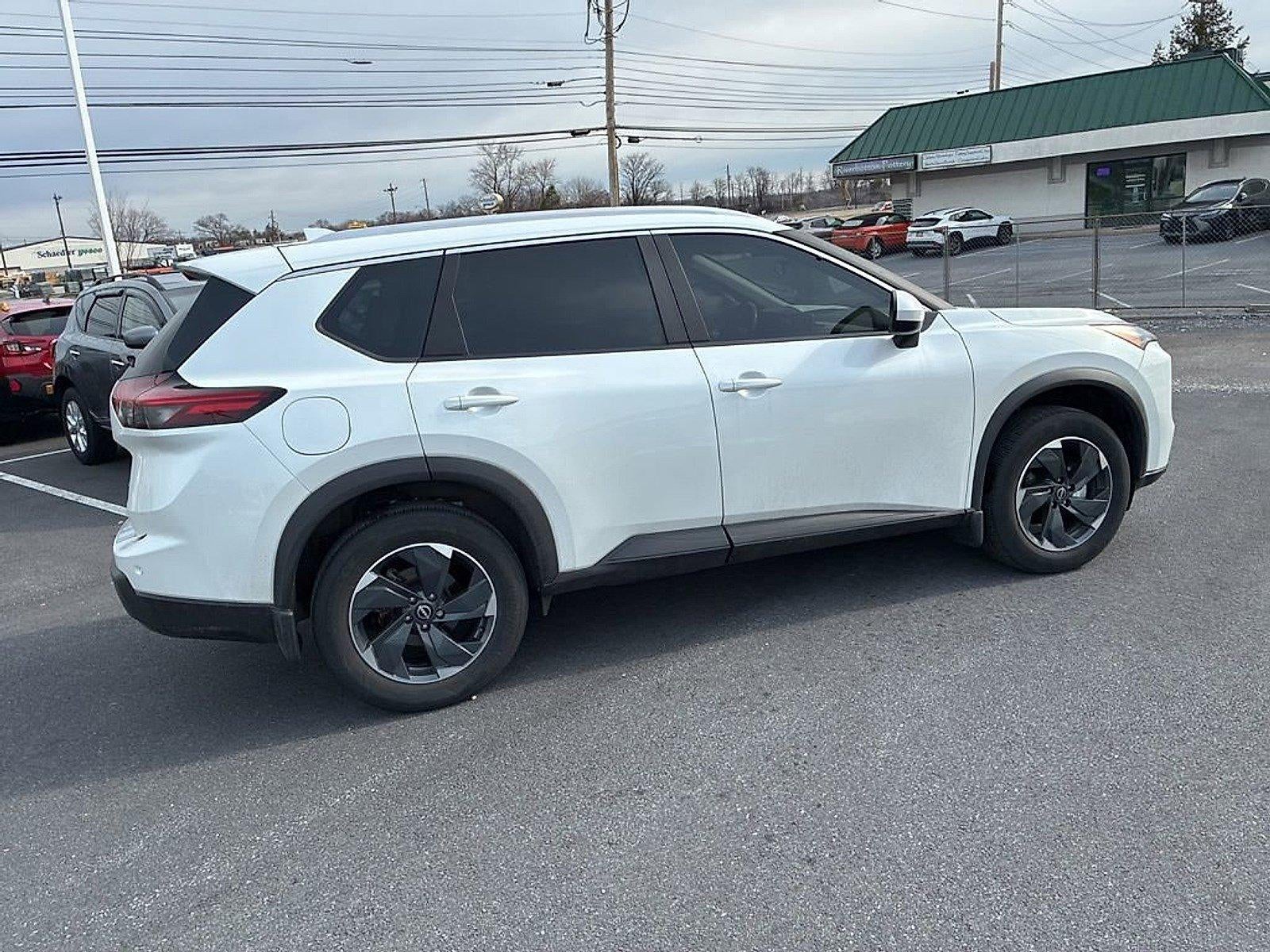 2024 Nissan Rogue AWD SV