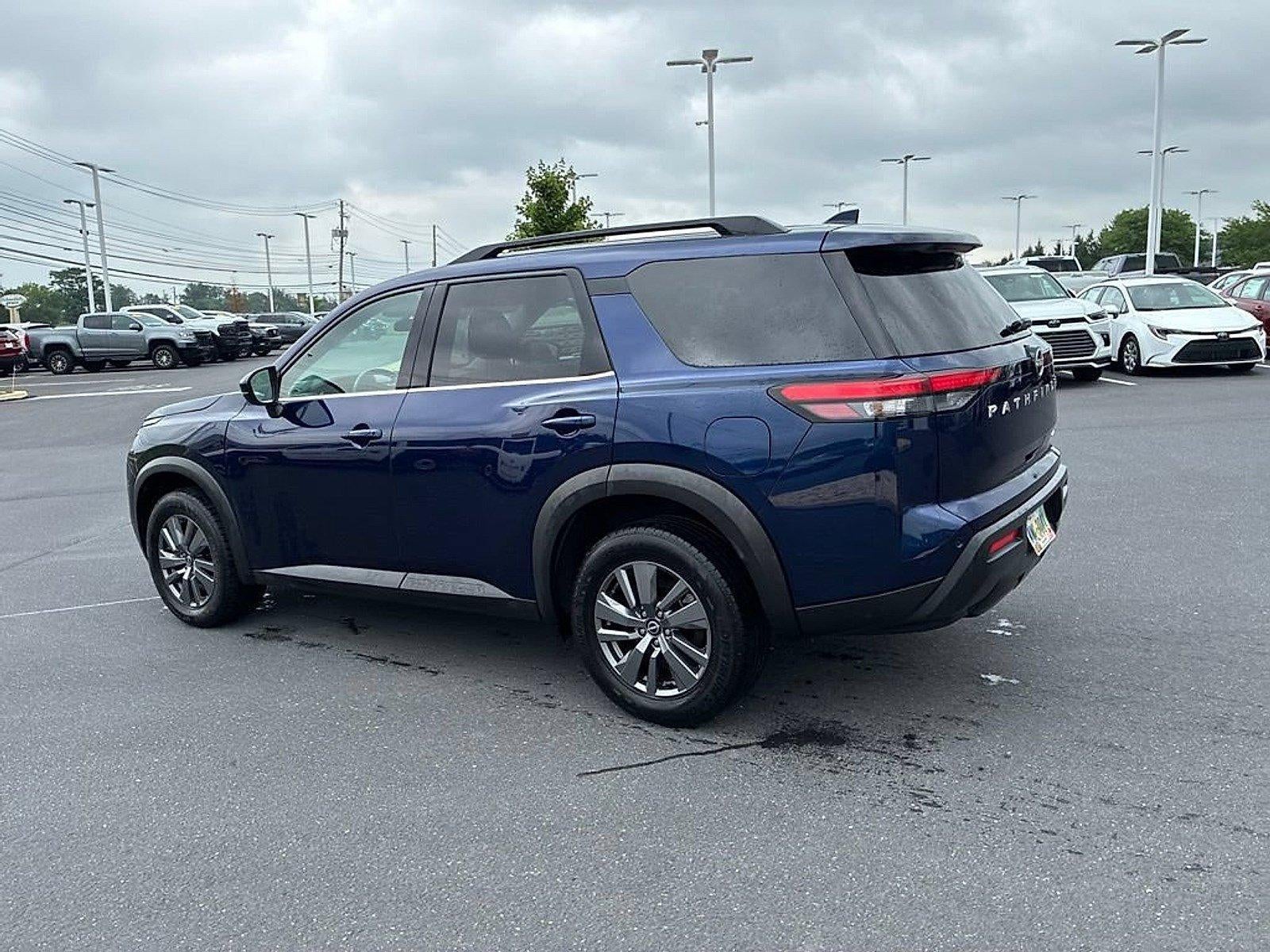 2025 Nissan Pathfinder SV 4WD