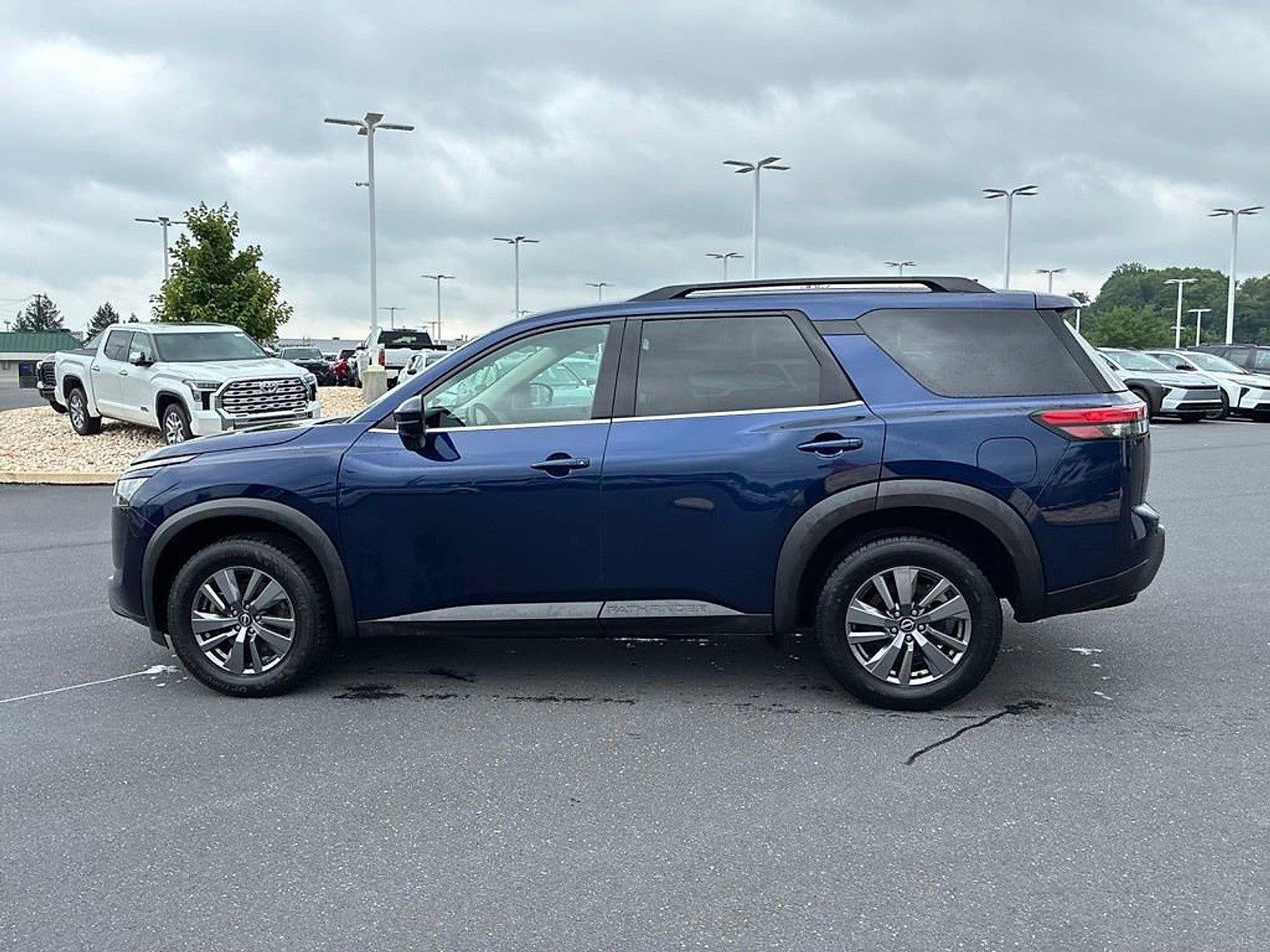 2025 Nissan Pathfinder SV 4WD