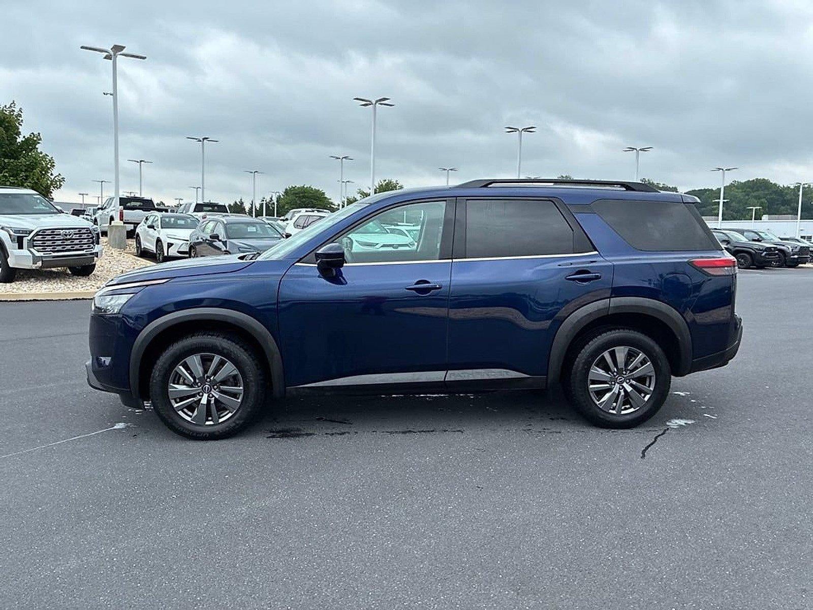 2025 Nissan Pathfinder SV 4WD