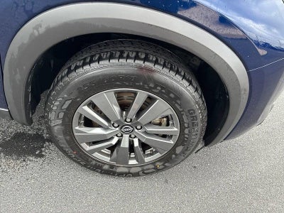 2025 Nissan Pathfinder SV 4WD