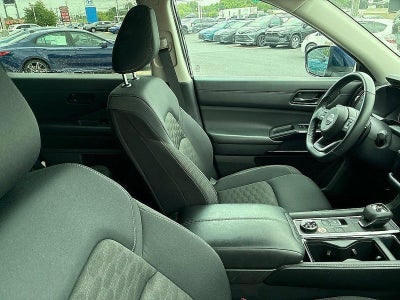 2025 Nissan Pathfinder SV 4WD