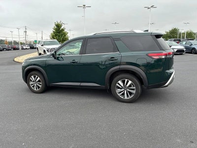 2025 Nissan Pathfinder SL 4WD