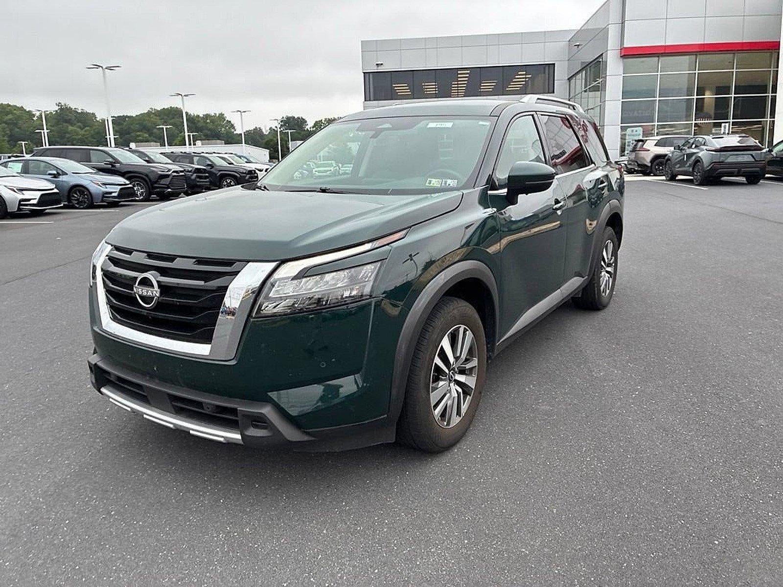 2025 Nissan Pathfinder SL 4WD