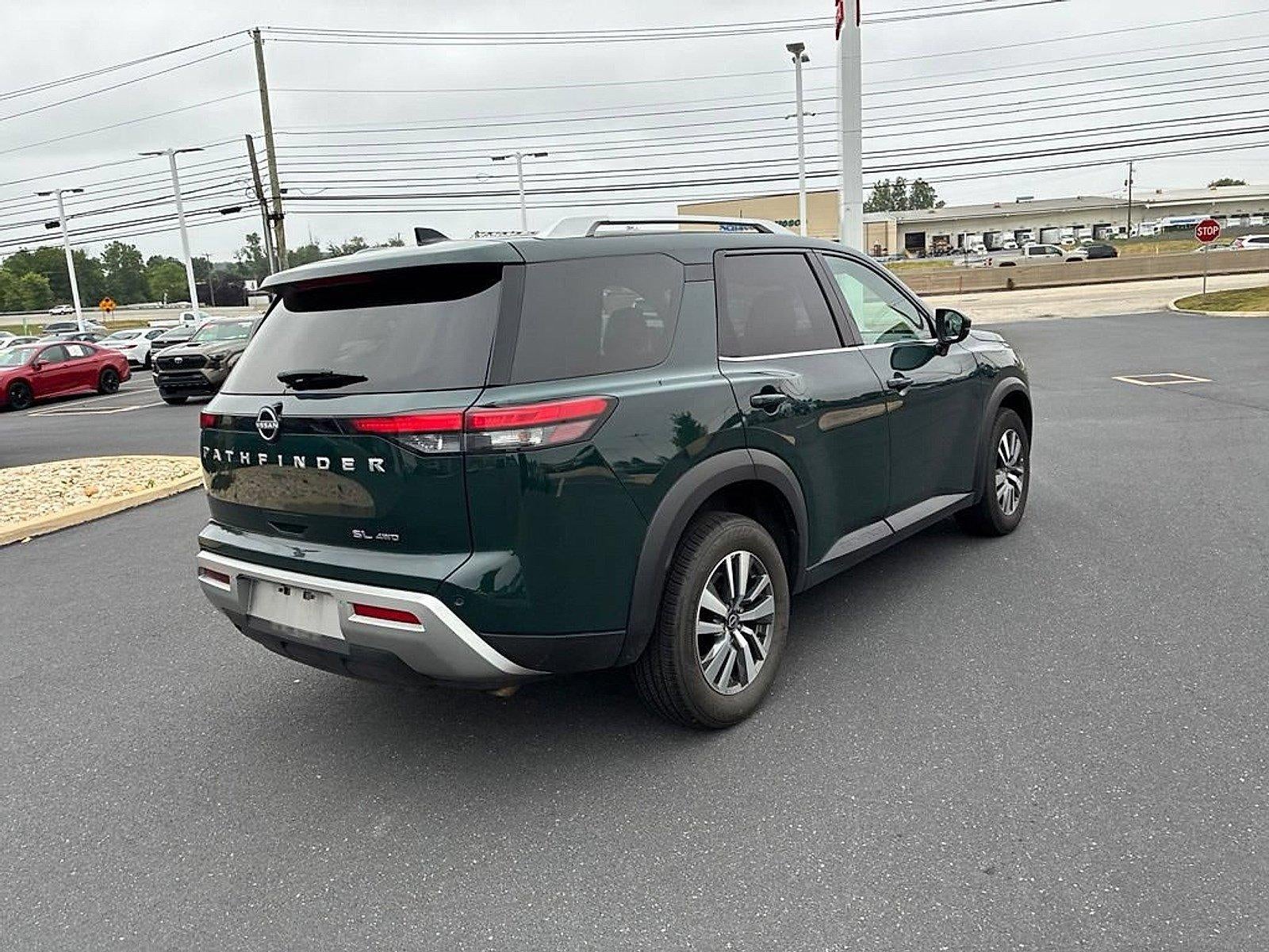 2025 Nissan Pathfinder SL 4WD