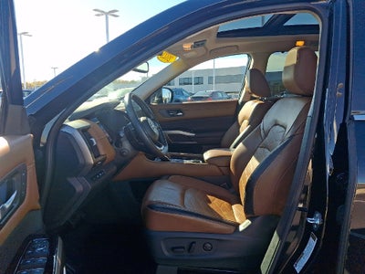 2022 Nissan Pathfinder Platinum