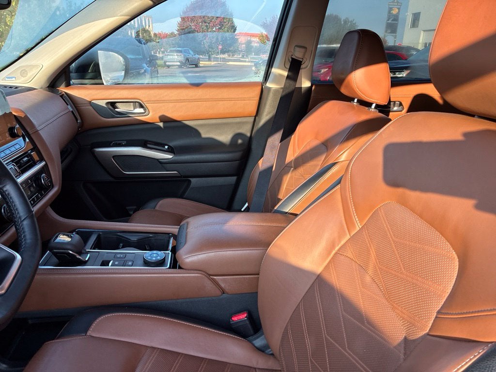 2022 Nissan Pathfinder Platinum