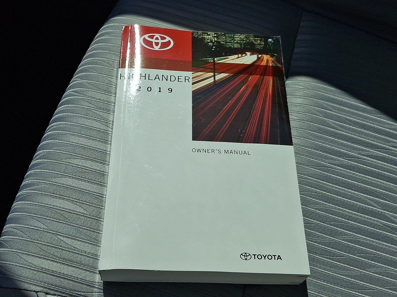 2019 Toyota Highlander LE Plus V6 FWD (SE)