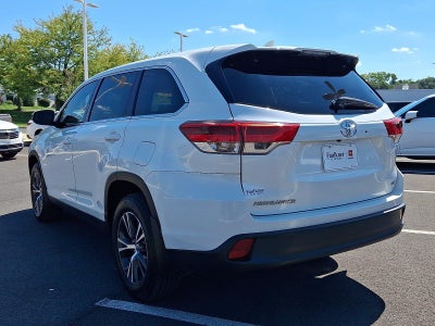 2019 Toyota Highlander LE Plus V6 FWD (SE)
