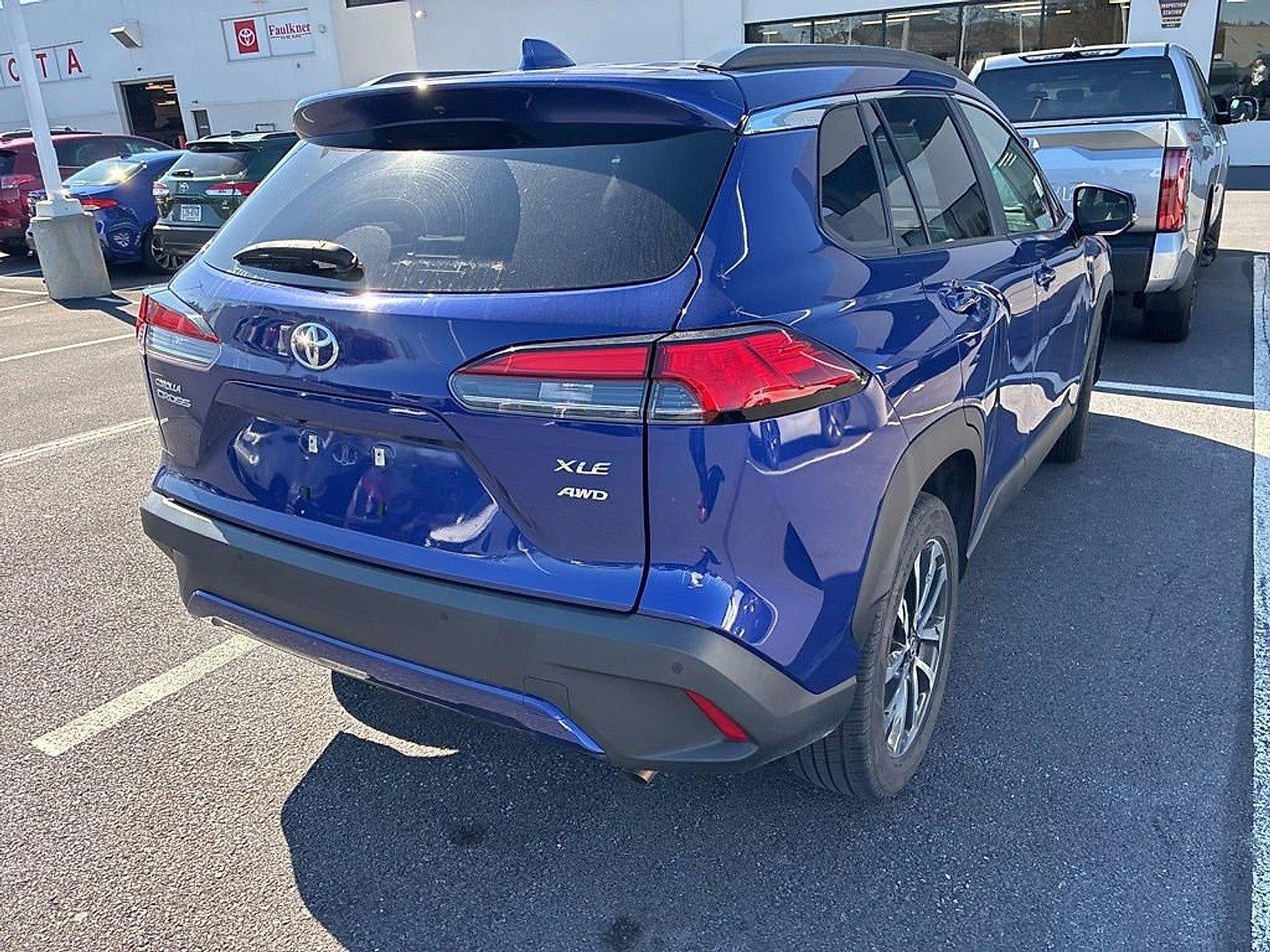 2023 Toyota Corolla Cross XLE 4WD (Natl)