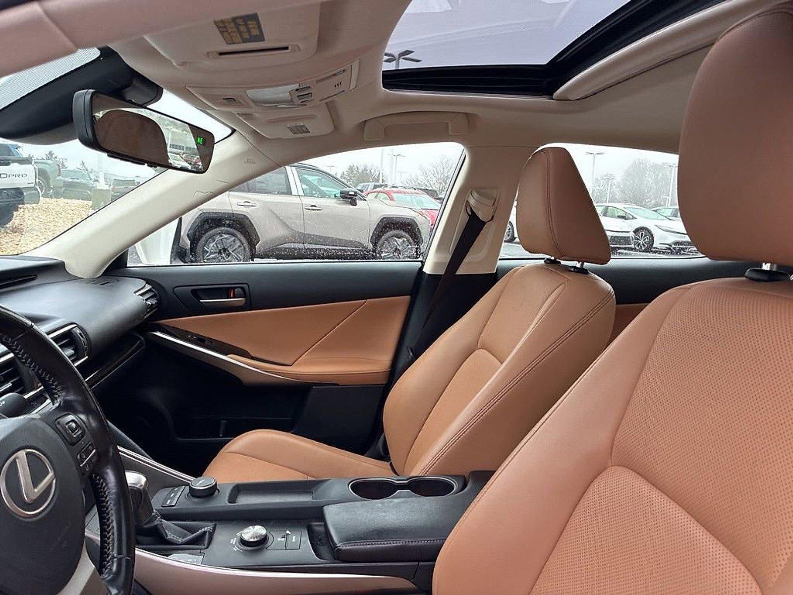 2017 Lexus IS 300 AWD