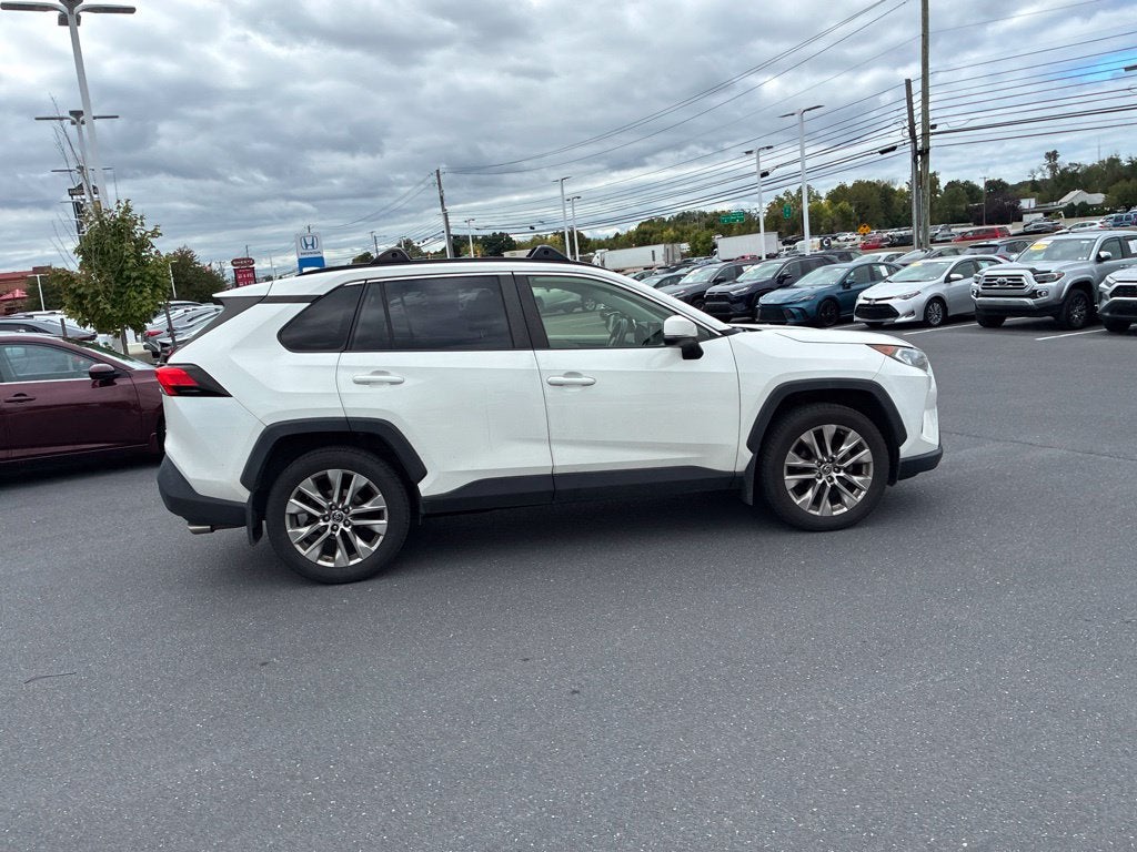 2019 Toyota RAV4 XLE Premium