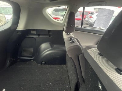 2015 Toyota RAV4 AWD 4dr LE (Natl)
