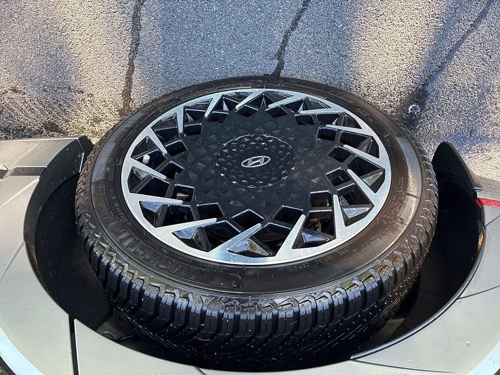 2022 Hyundai IONIQ 5 Limited AWD