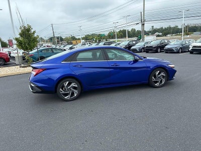 2024 Hyundai ELANTRA Limited IVT