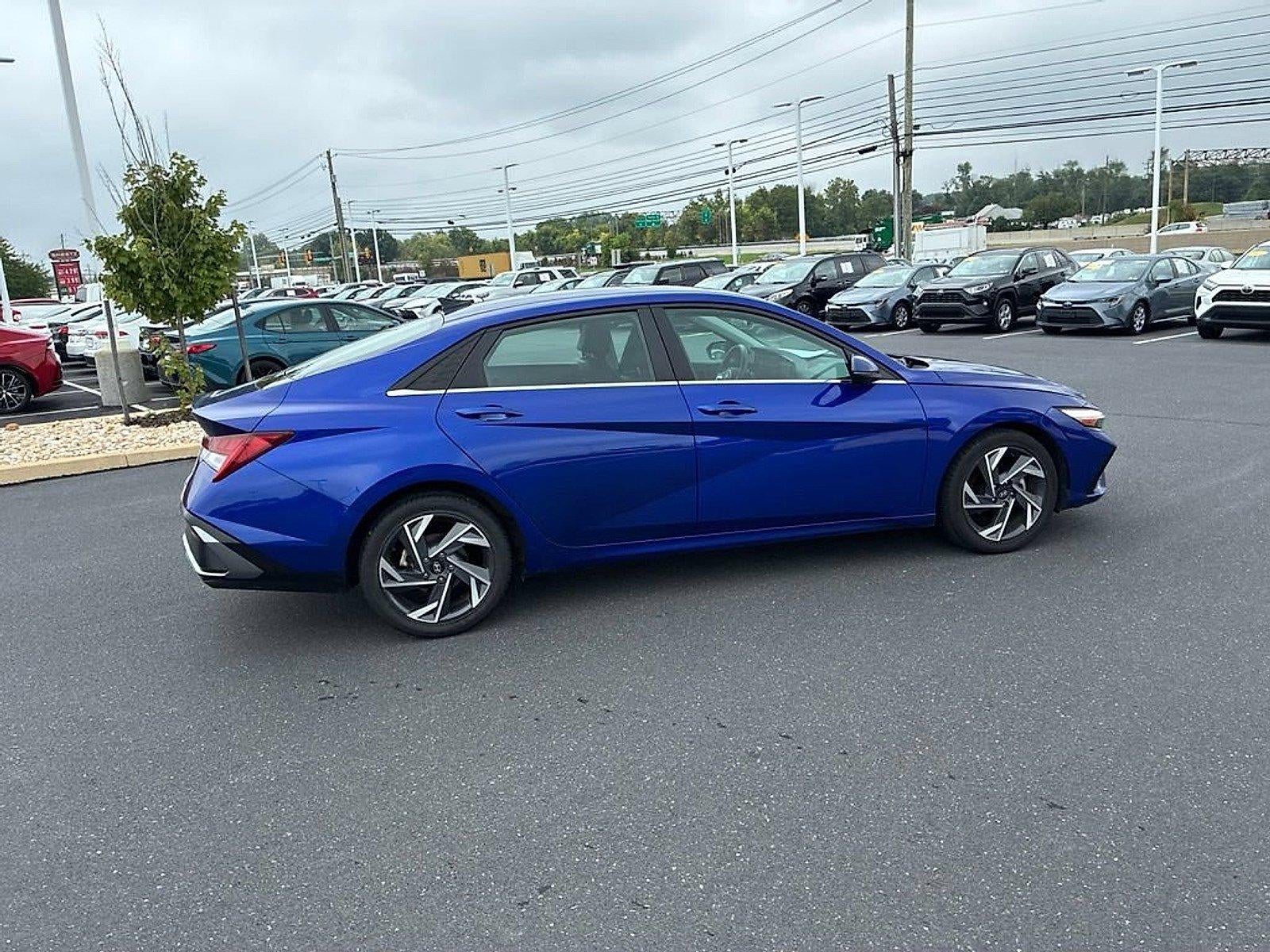 2024 Hyundai ELANTRA Limited IVT