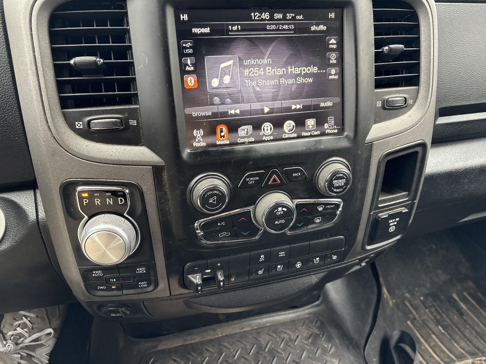 2017 RAM 1500 Laramie 4x4 Crew Cab 6'4" Box