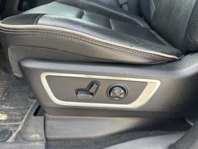 2021 RAM 1500 Laramie 4x2 Crew Cab 5'7" Box