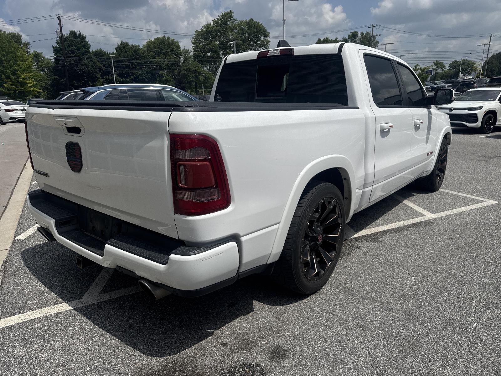 2021 RAM 1500 Laramie 4x2 Crew Cab 5'7" Box