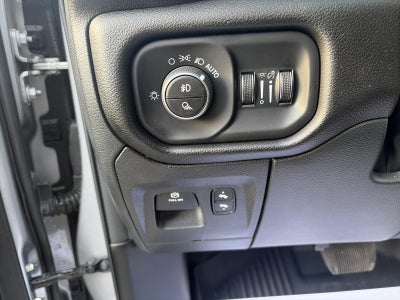 2024 RAM 1500 Laramie 4x4 Crew Cab 5'7" Box