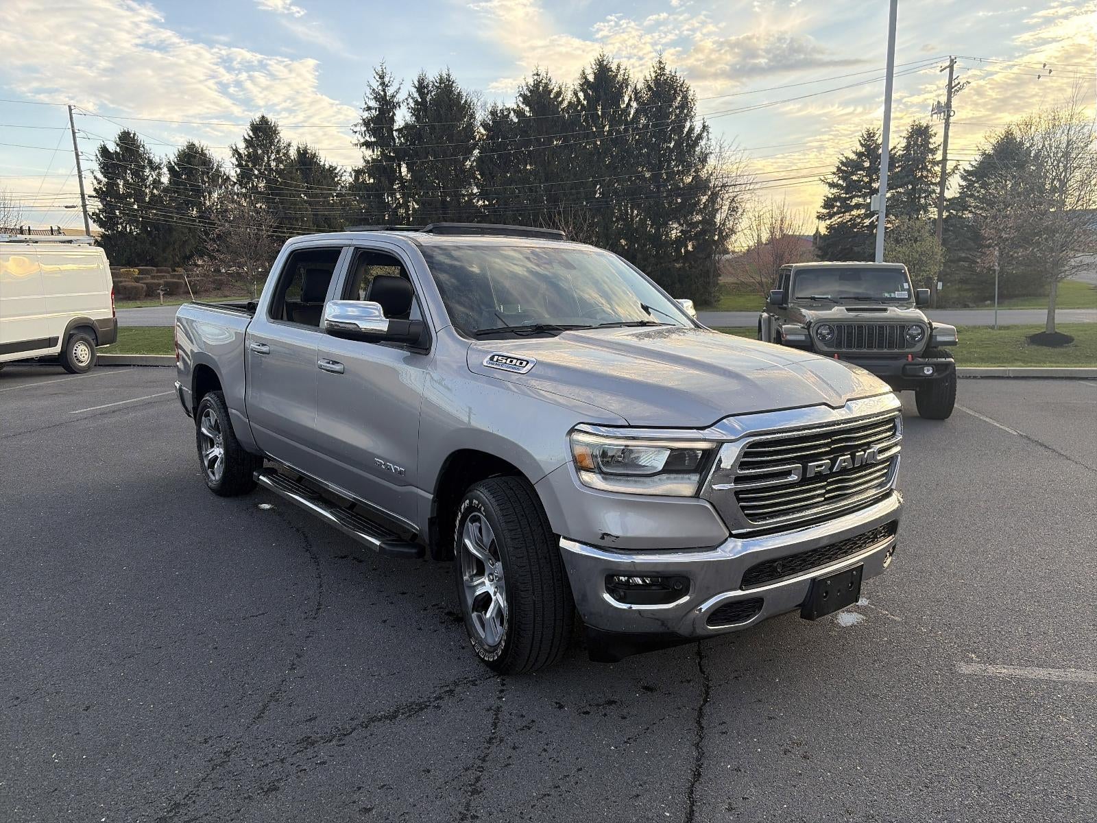 2024 RAM 1500 Laramie 4x4 Crew Cab 5'7" Box