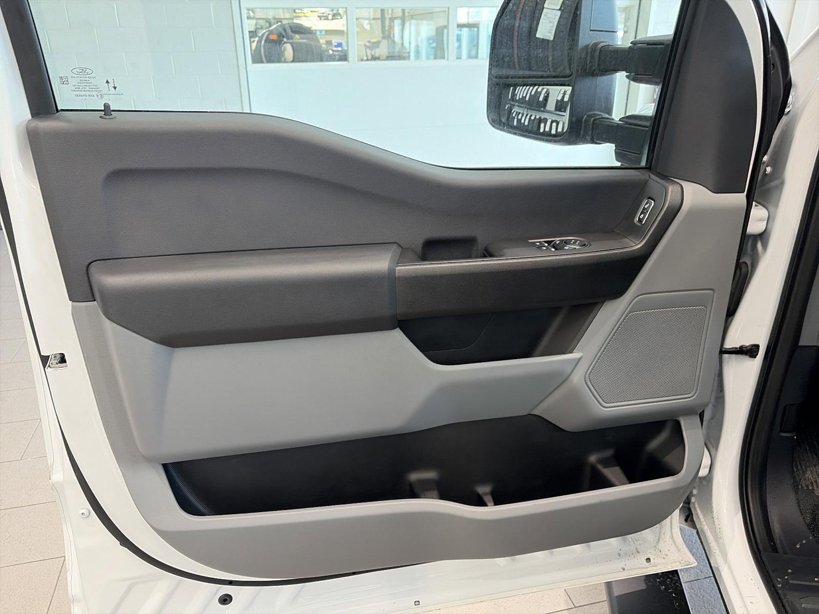 2024 Ford Super Duty F-250 SRW XL 4WD Reg Cab 8' Box