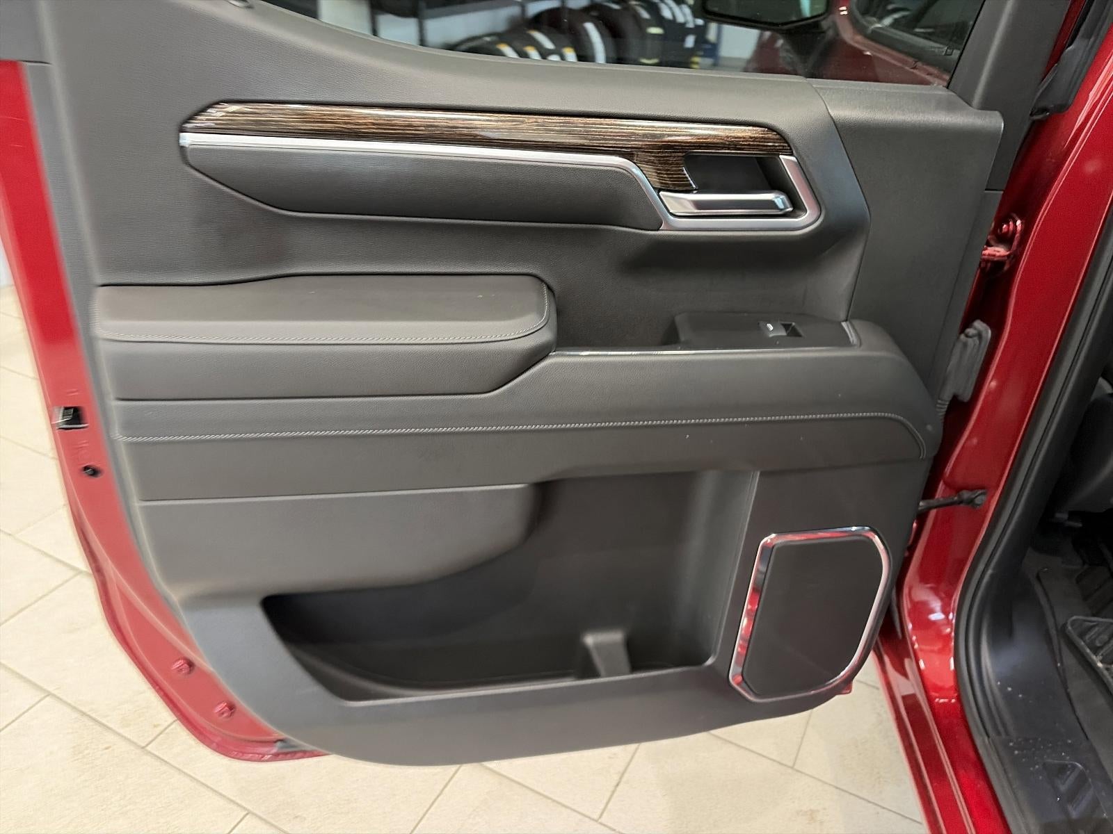 2024 GMC Sierra 1500 Crew Cab Short Box 4-Wheel Drive Elevation 3SB