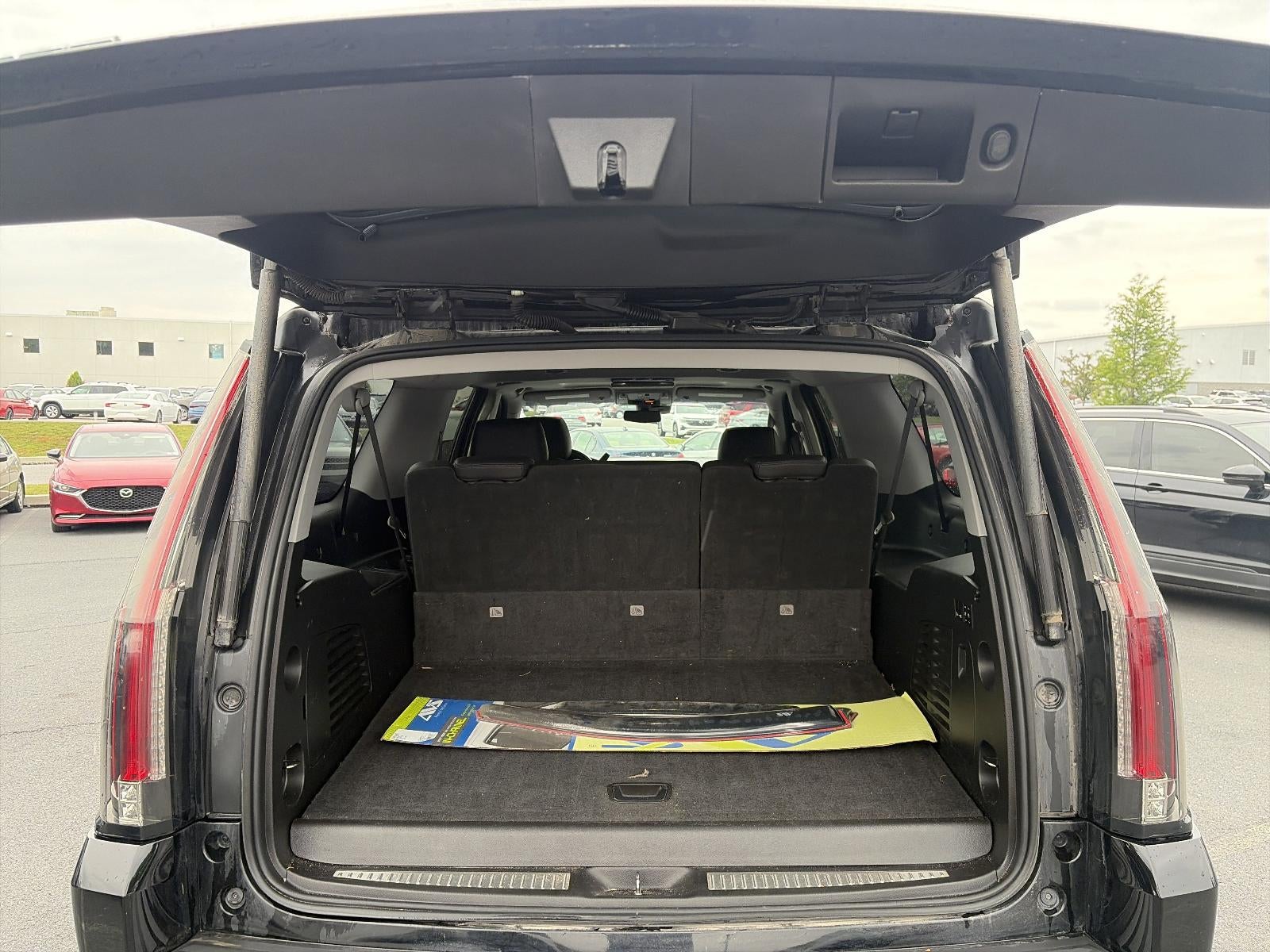 2018 Cadillac Escalade ESV 4WD Luxury