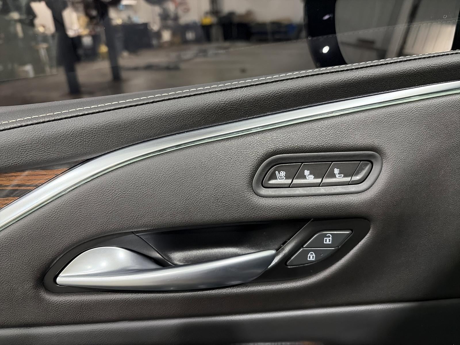 2023 Cadillac Escalade ESV 4WD Premium Luxury