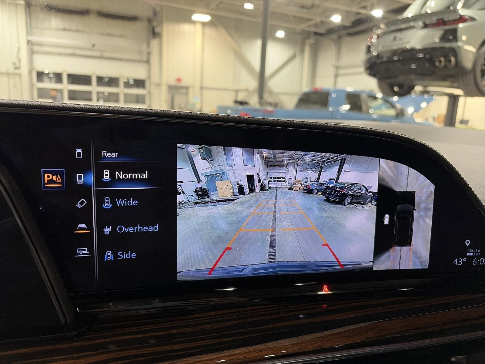 2023 Cadillac Escalade ESV 4WD Premium Luxury