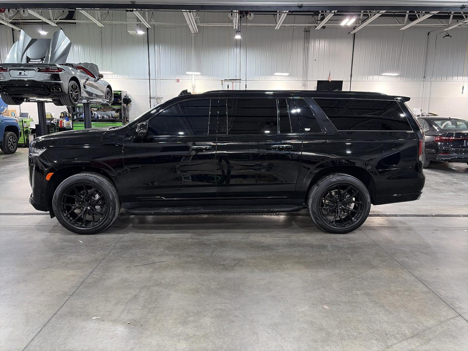 2023 Cadillac Escalade ESV 4WD Premium Luxury