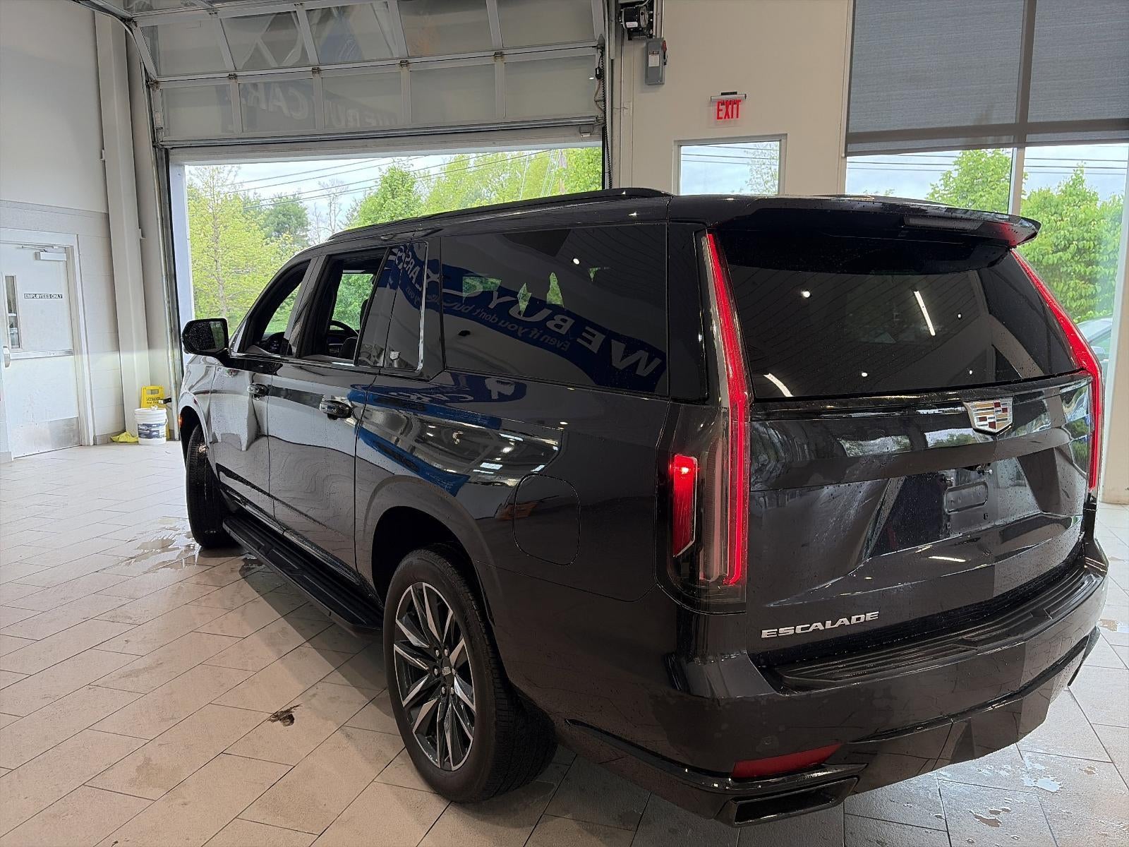 2023 Cadillac Escalade ESV 4WD Sport